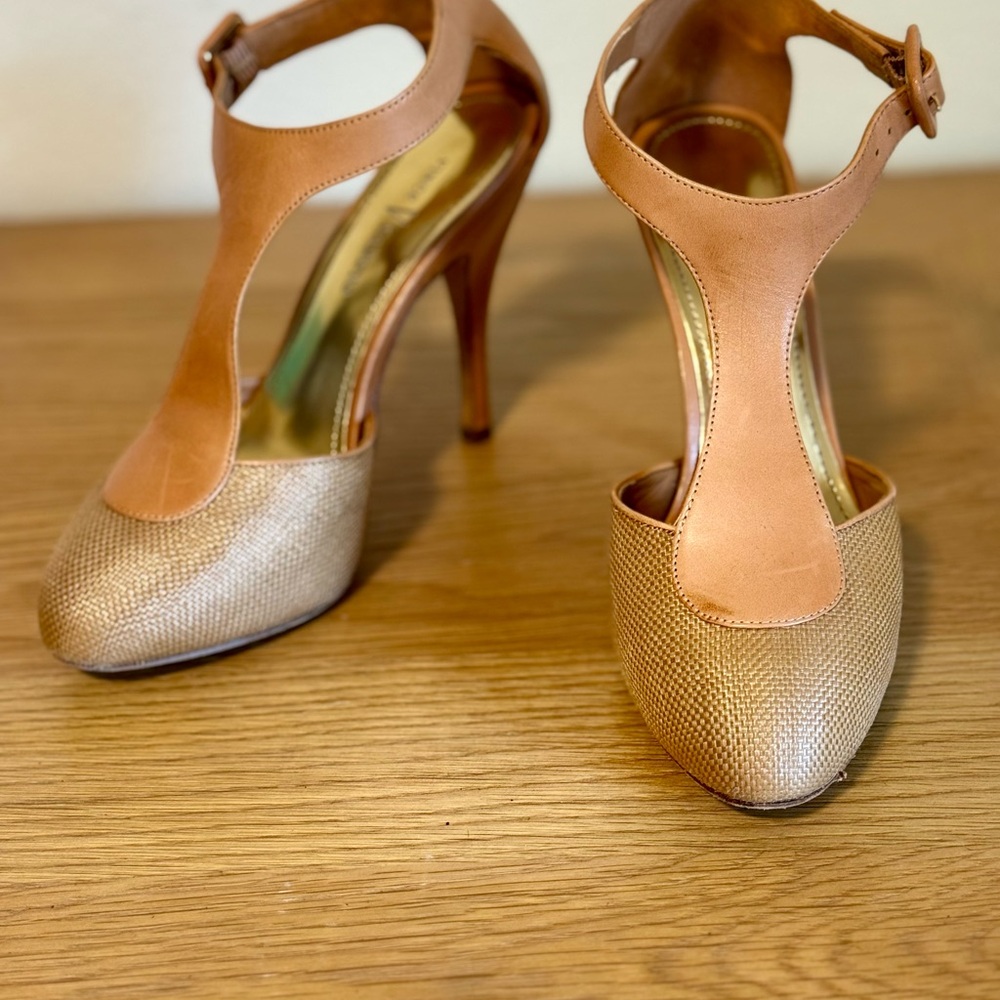 Vince Camuto Tan and Gold Stiletto Heels with T-Strap